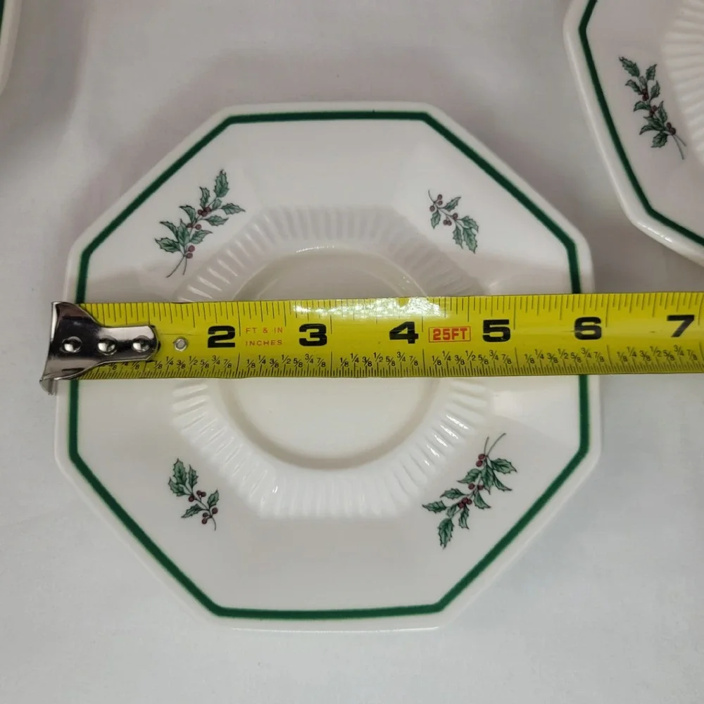 Nikko Christmastime Octagonal Saucers Set of 4 Holly Berry Green Trim Japan
